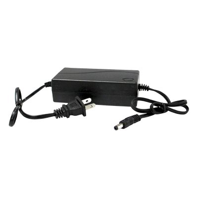 Transformador LED / Entrada 127 V CA / Salida 12 V CD / 4 A Máx / 50-60 Hz / IP65