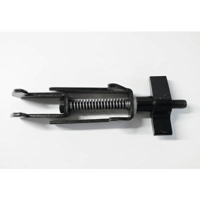 Abrazadera de Unión para Tarima / Acero / 15 x 5 cm (5.9 x 2.0 in) / 200 g / Unión entre Módulos / Compatible con Sistema YS4